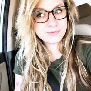 Meet your Posher, Ali